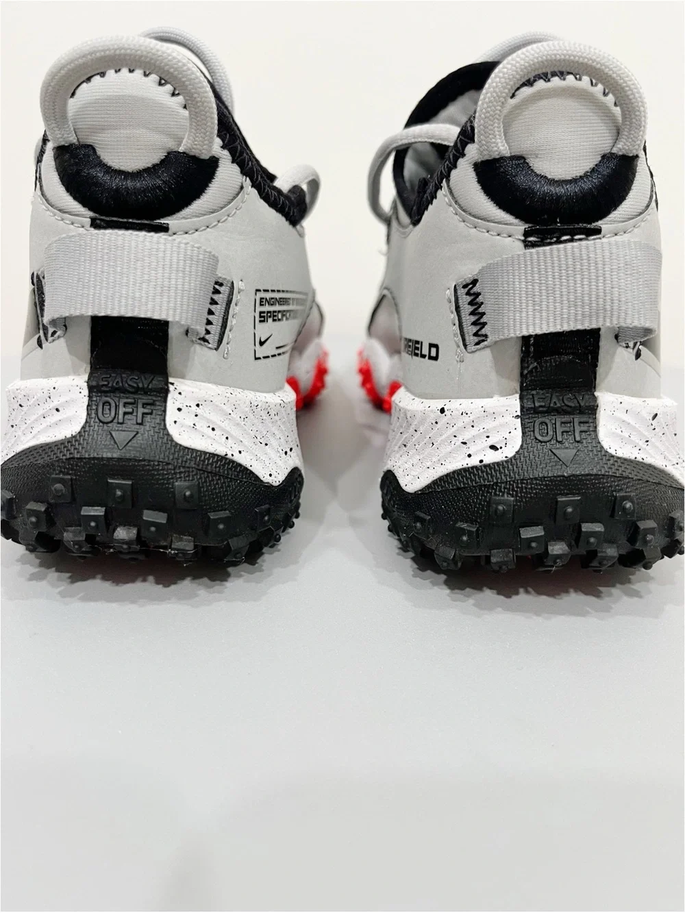 Nike Future Field Turf Cleats Light Smoke Grey Bright Crimson Kids 2.5Y